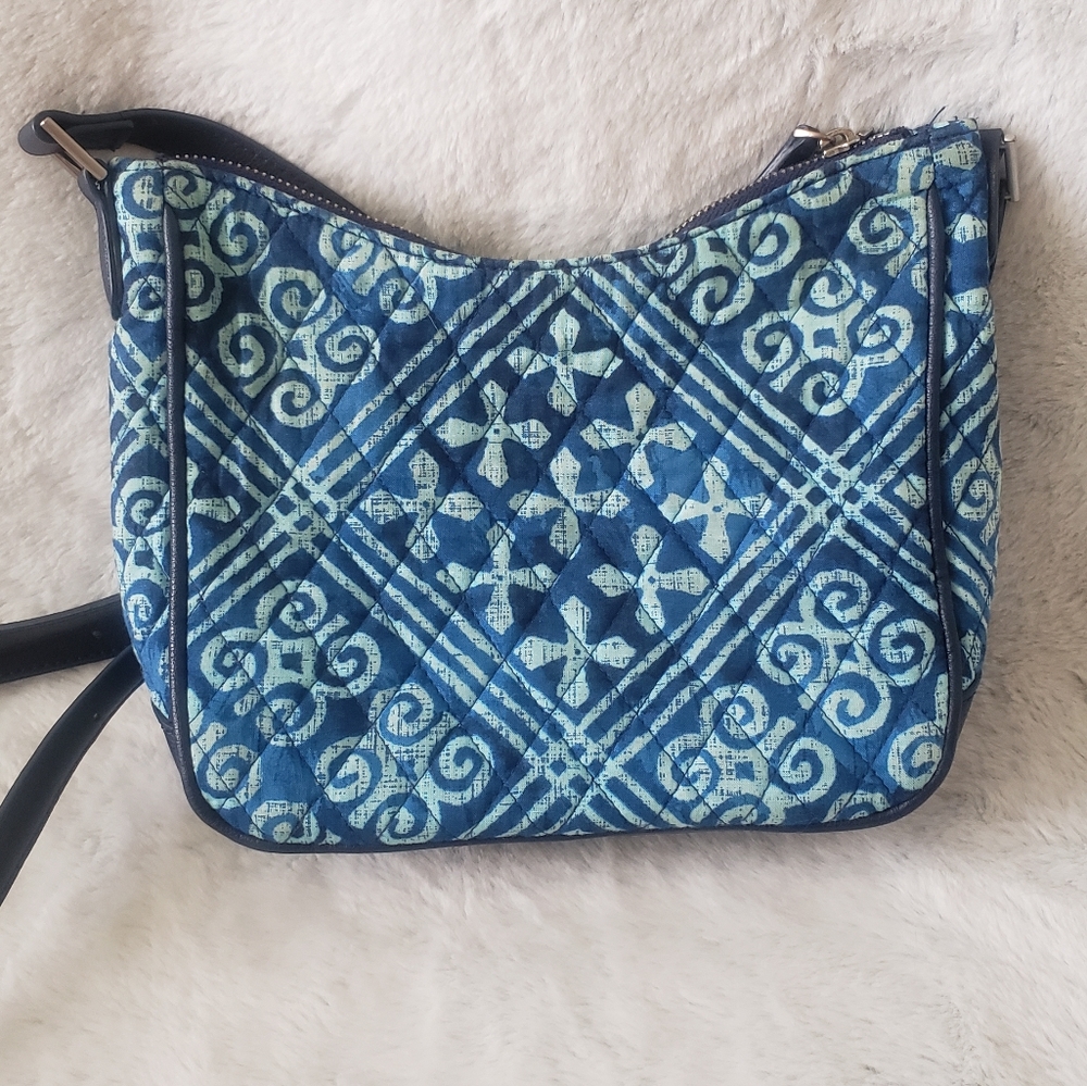 Vera Bradley Signature Mini Vivian Crossbody - Picture 3 of 5